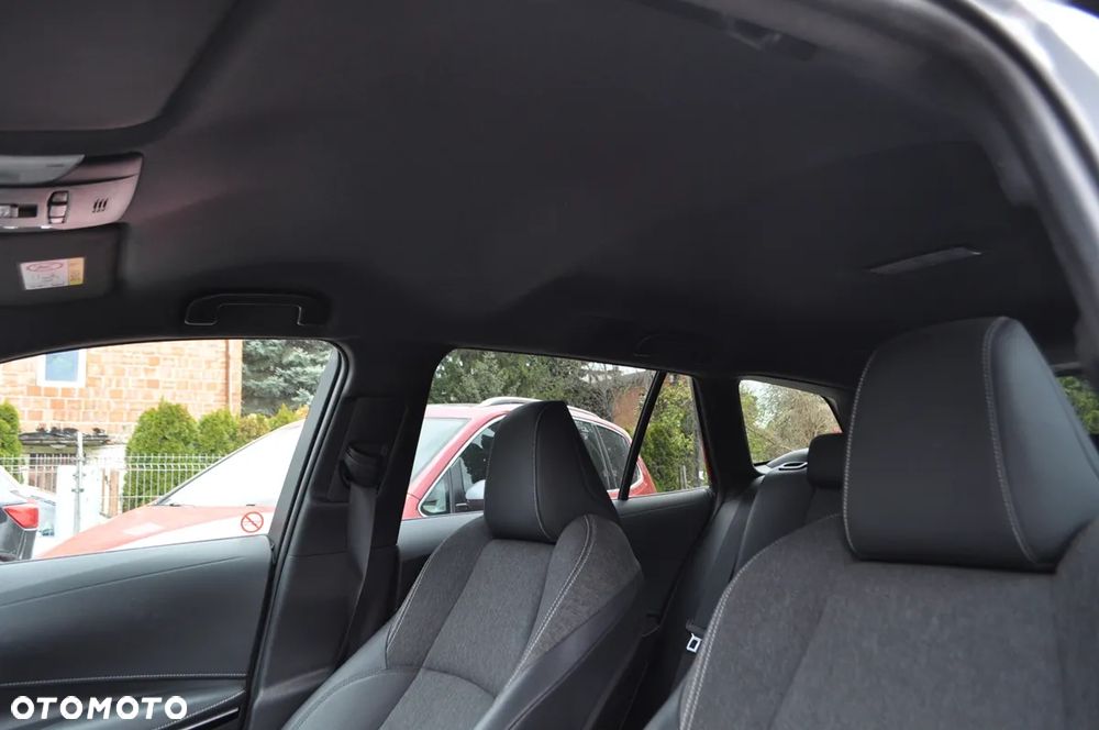 Toyota Corolla 1.8 Business Edition - 18