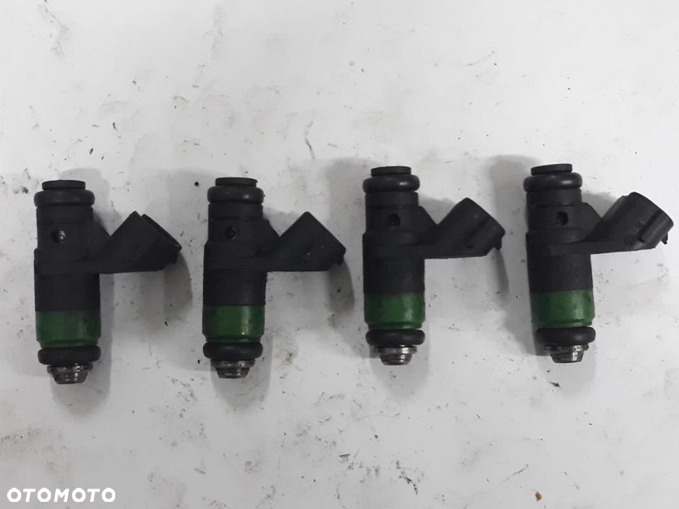 Wtryski Wtrysk VW AUDI SEAT SKODA 1.2 12V Vw Polo Fabia Ibiza 03E906031 - 1