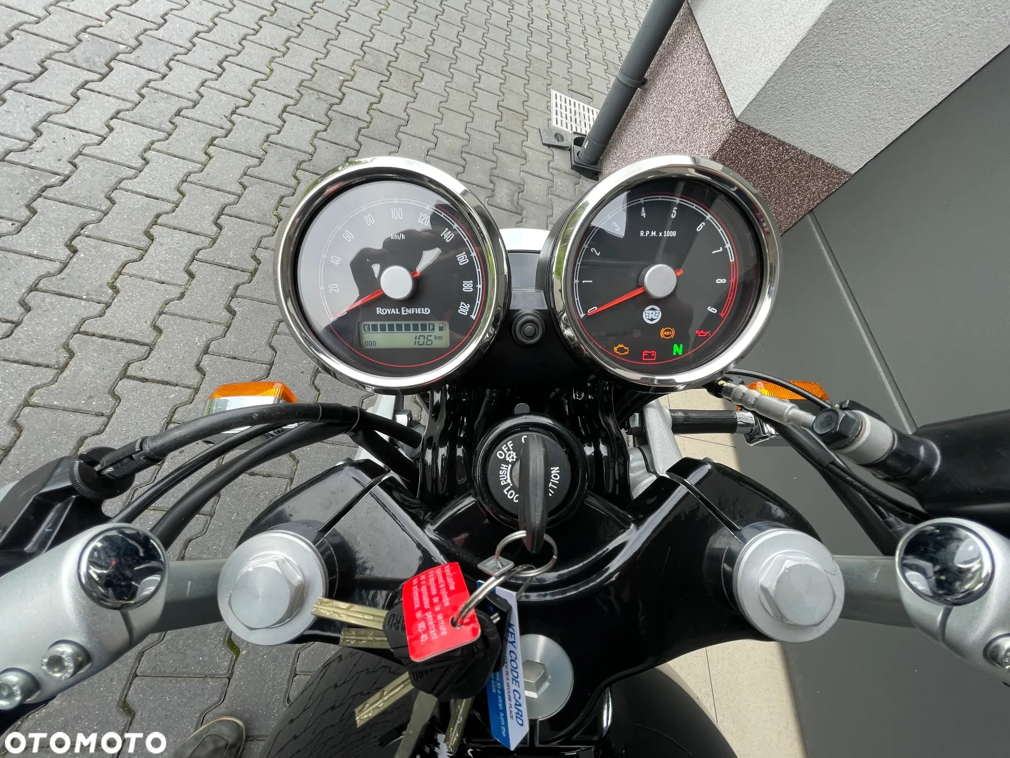 Royal Enfield Continental - 11