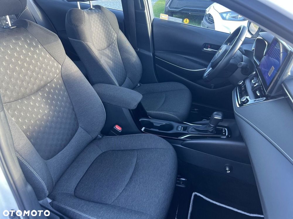 Toyota Corolla 1.8 Hybrid Comfort - 17