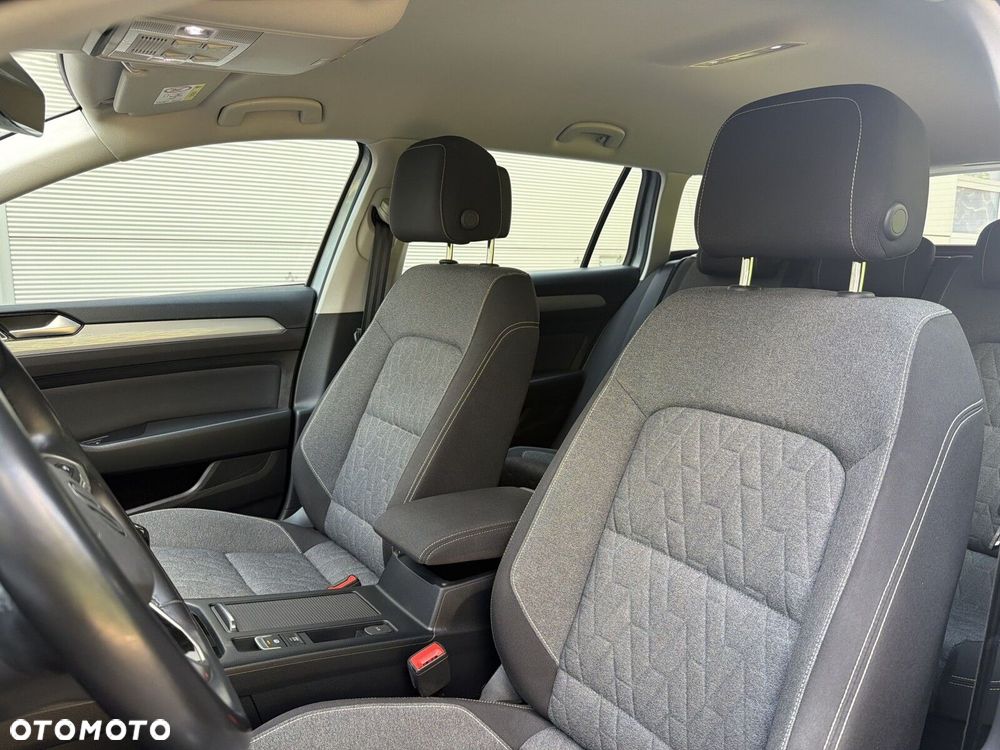 Volkswagen Passat Variant 2.0 TDI EVO Business - 12