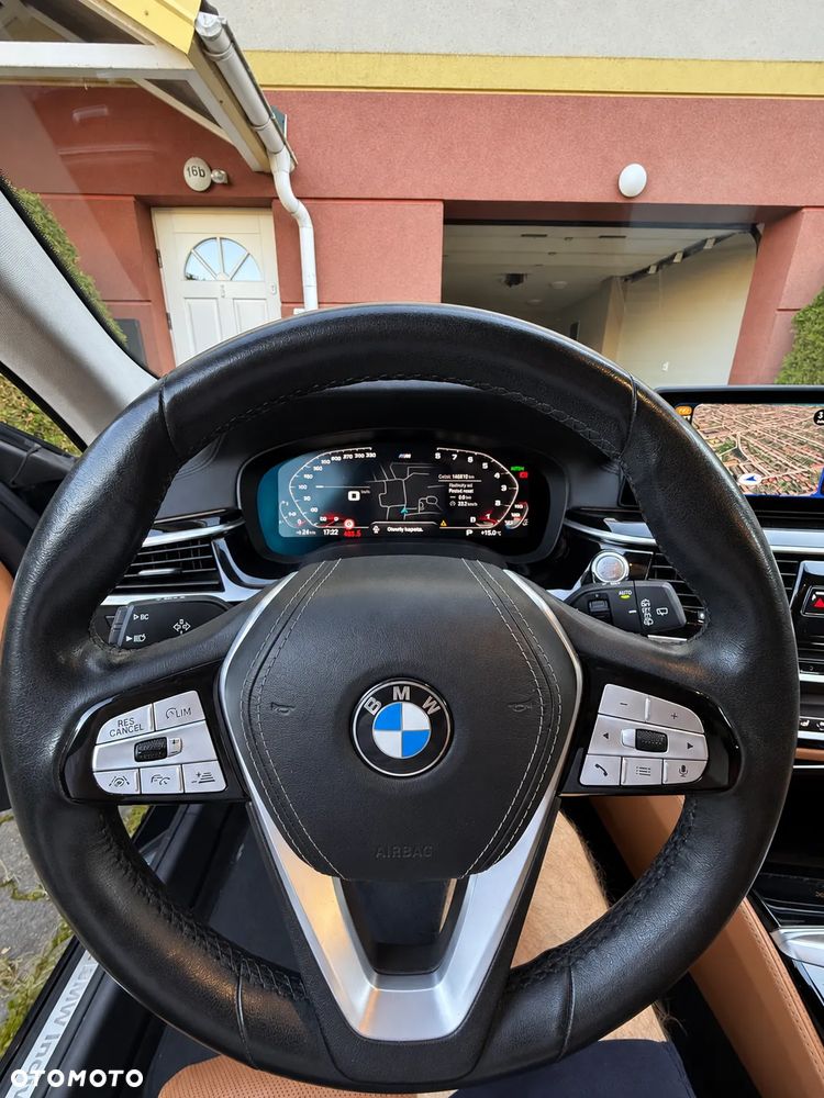BMW Seria 5 530i xDrive Luxury Line - 25