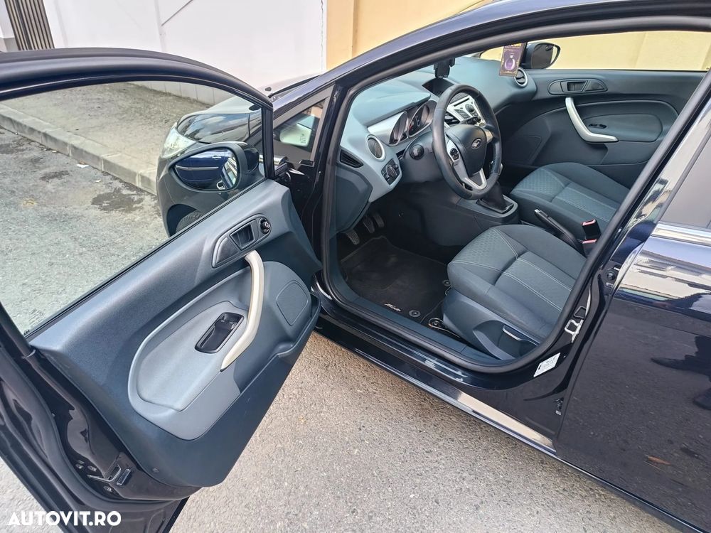 Ford Fiesta 1.4 TDCI Titanium - 14