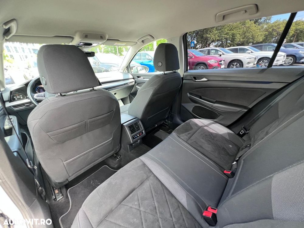 Volkswagen Golf 1.5 eTSI MHEV 130CP DSG Style - 17