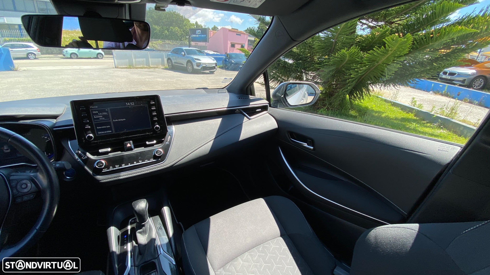 Toyota Corolla Touring Sports 1.8 Hybrid Exclusive - 28