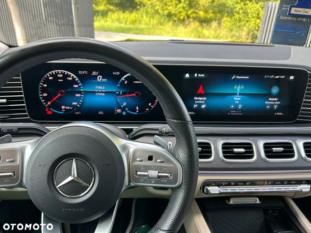 Mercedes-Benz GLS - 25