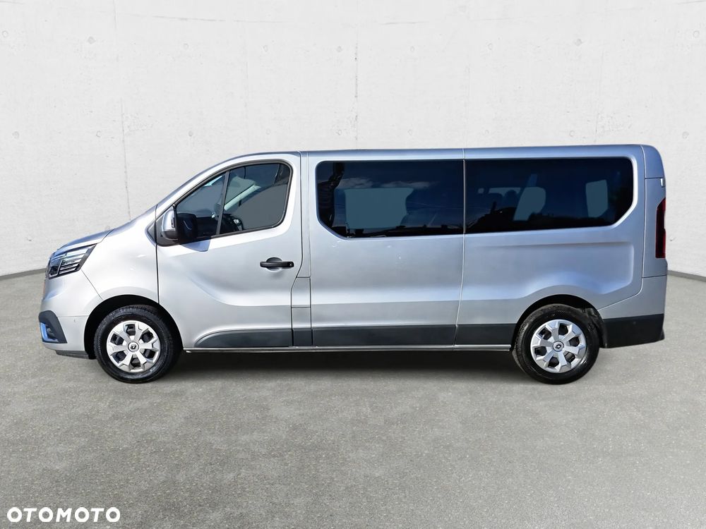 Renault Trafic BUS - 9