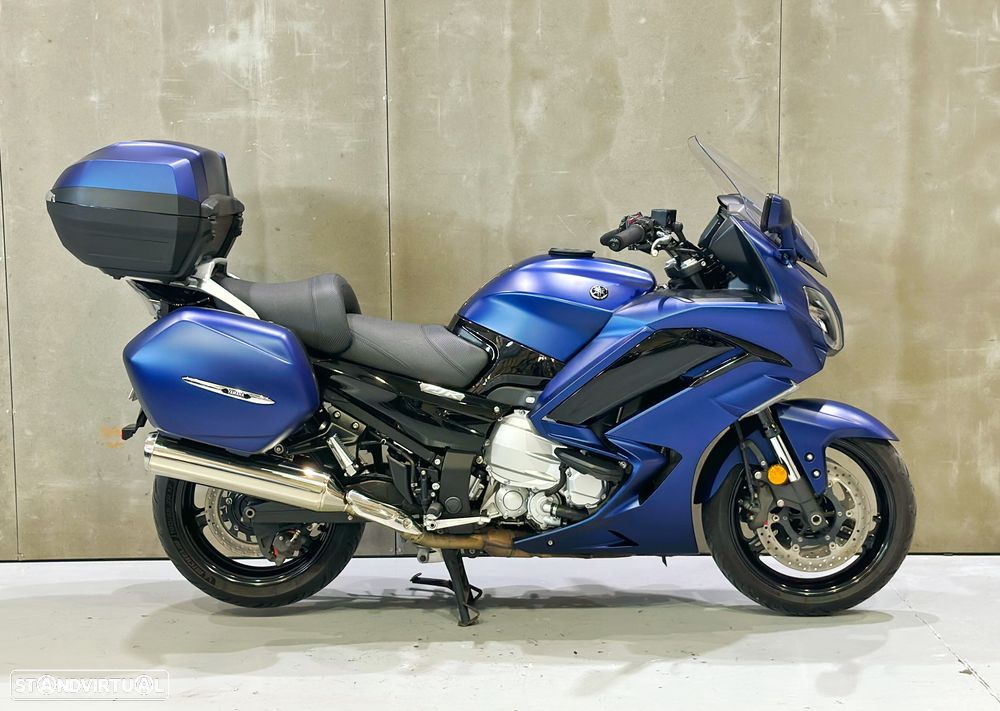 Yamaha FJR 1300 - 9