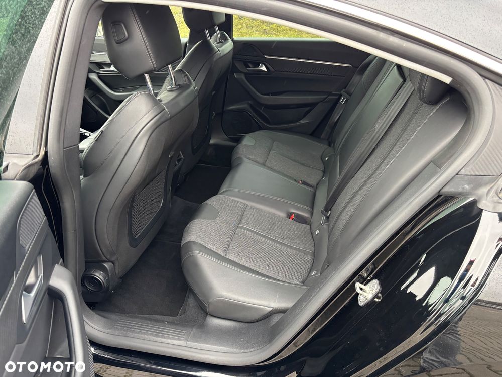 Peugeot 508 PureTech 180 EAT8 Allure - 10