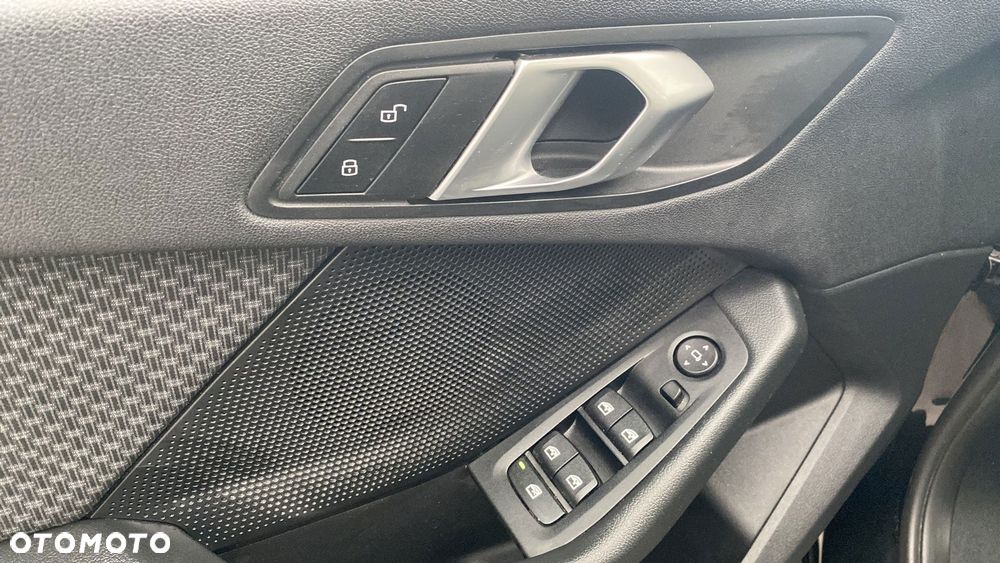 BMW Seria 1 118i Advantage - 15