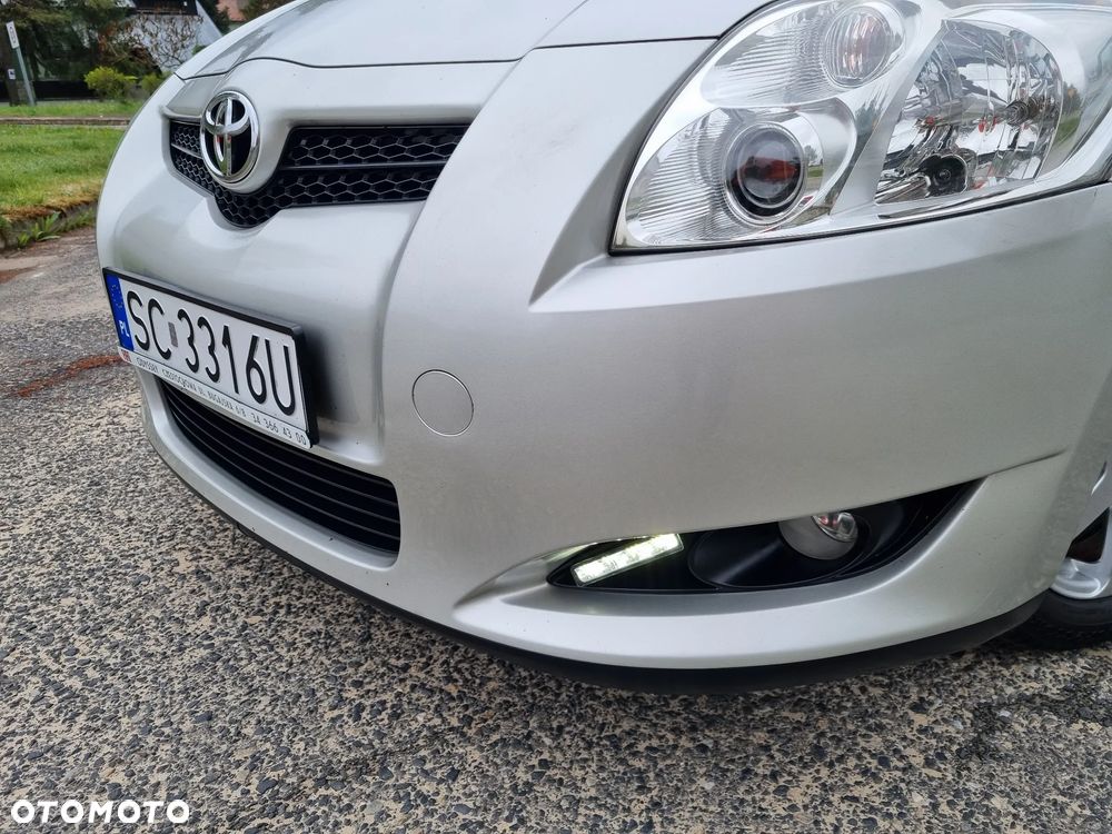 Toyota Auris - 11