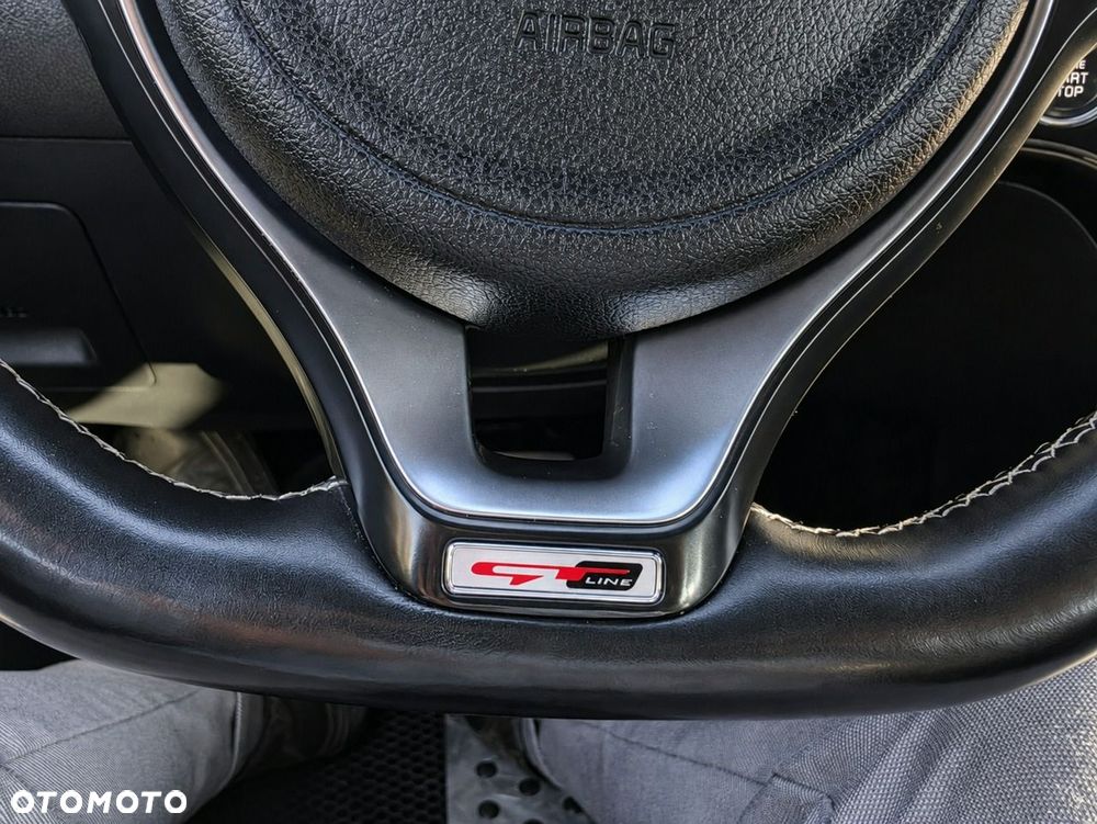 Kia Sportage - 16