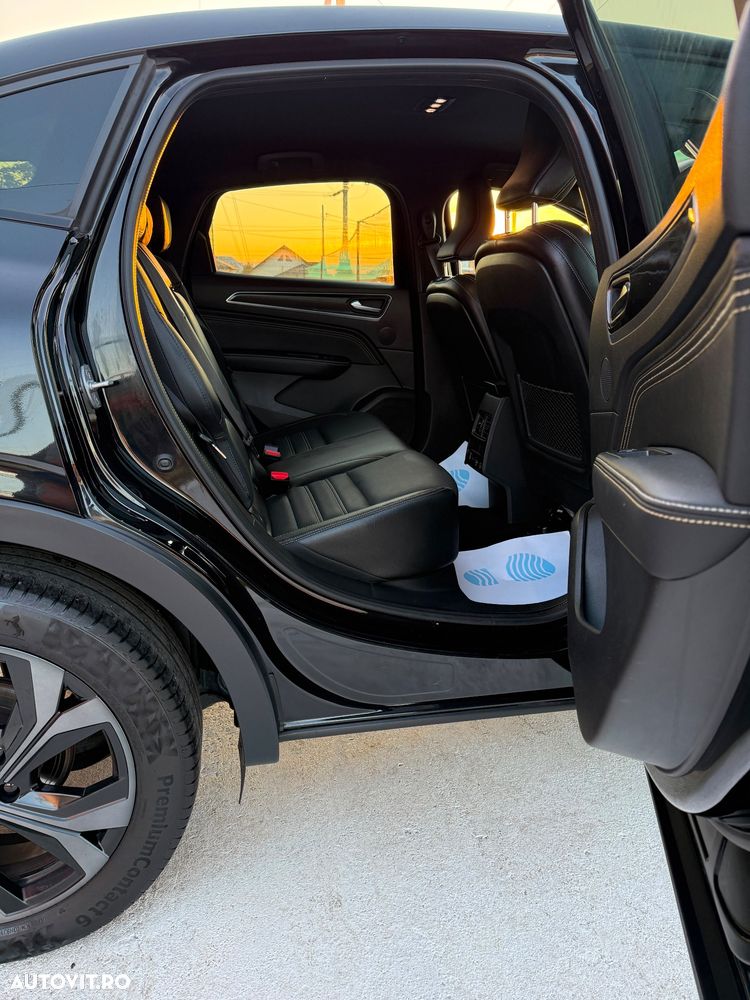 Renault Arkana E-TECH RS Line - 32
