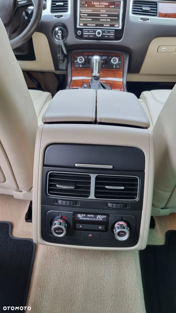 Volkswagen Touareg 3.0 V6 TDI 4XMot BMT - 21
