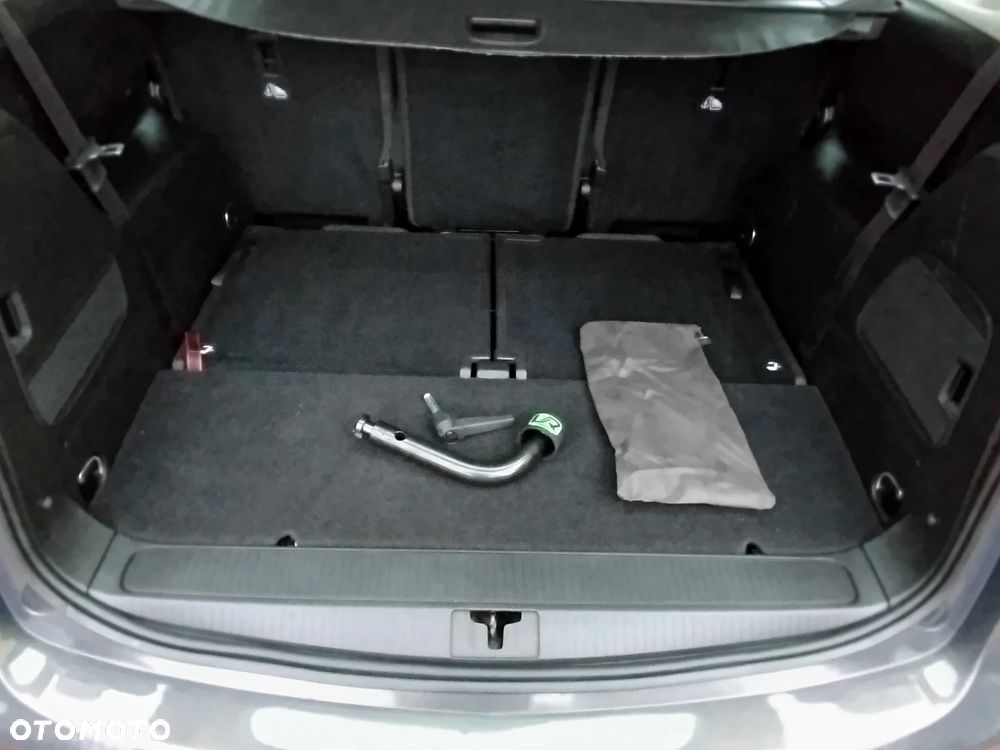 Opel Zafira - 9