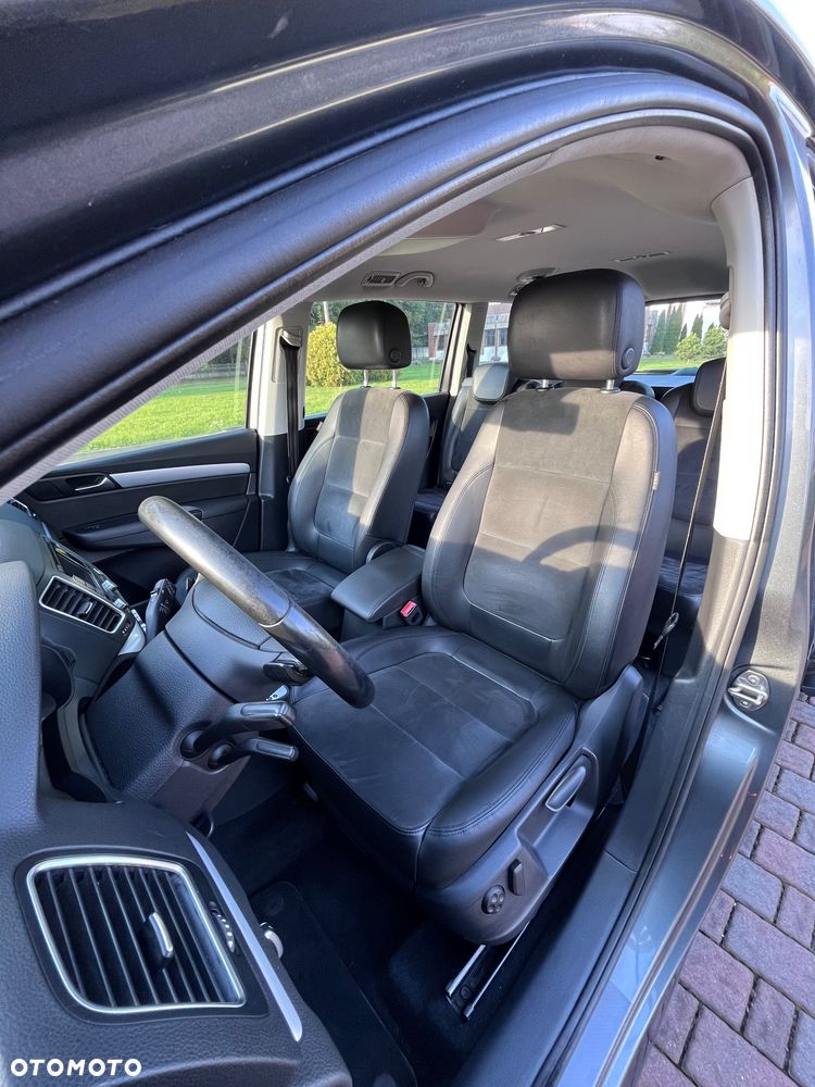 Volkswagen Sharan 2.0 TDI Highline DSG - 9