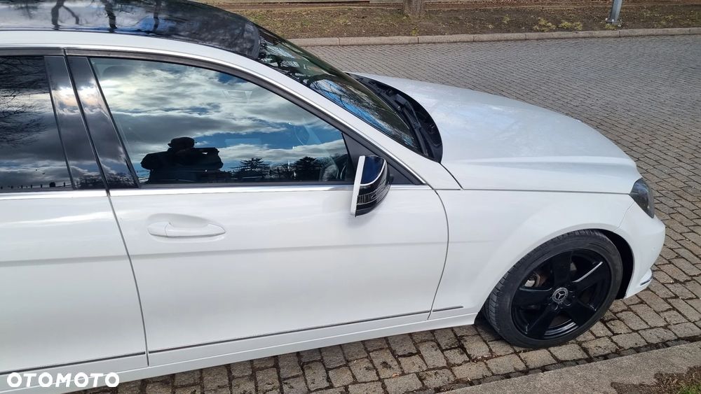 Mercedes-Benz Klasa C 180 (BlueEFFICIENCY) Avantgarde - 8