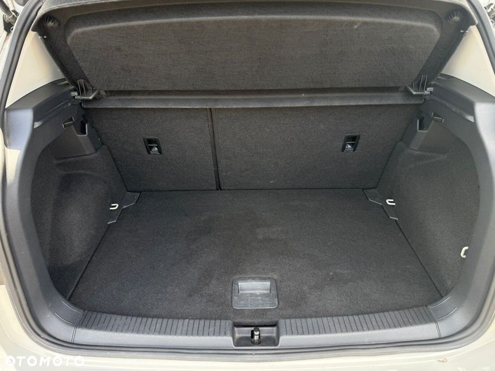 Volkswagen T-Cross 1.0 TSI Style - 23