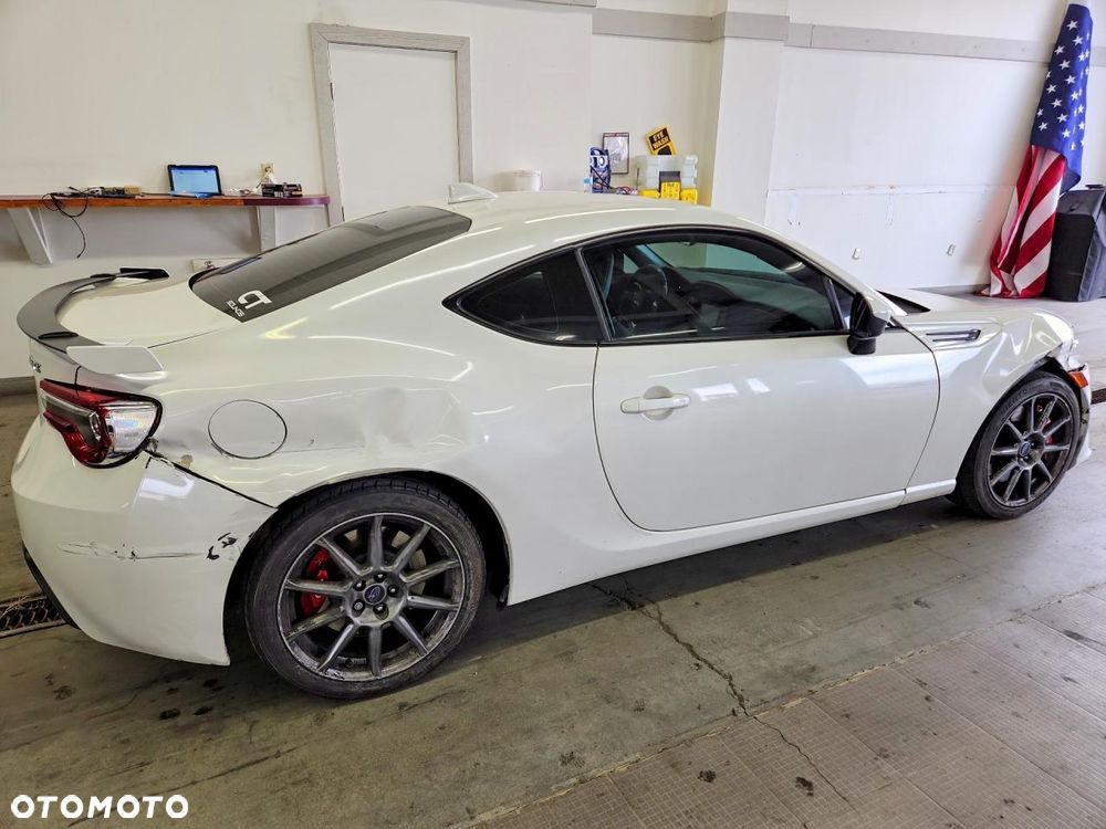 Subaru Brz 2018 photo 3