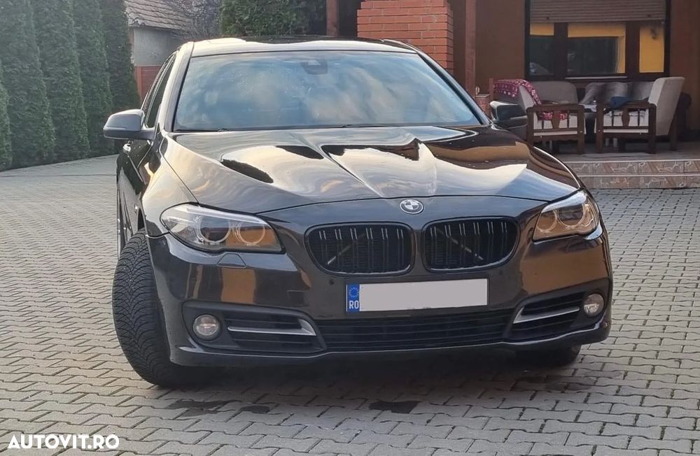 BMW Seria 5 520d xDrive Aut. Luxury Line - 2
