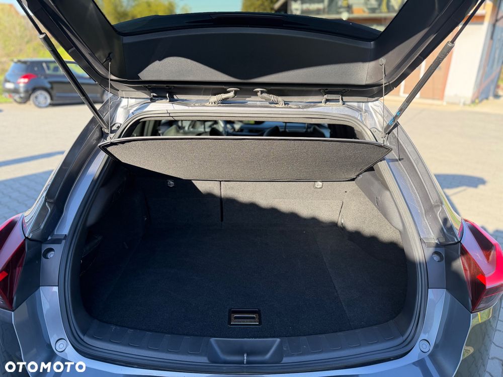 Lexus UX 250h Elegance 2WD - 17