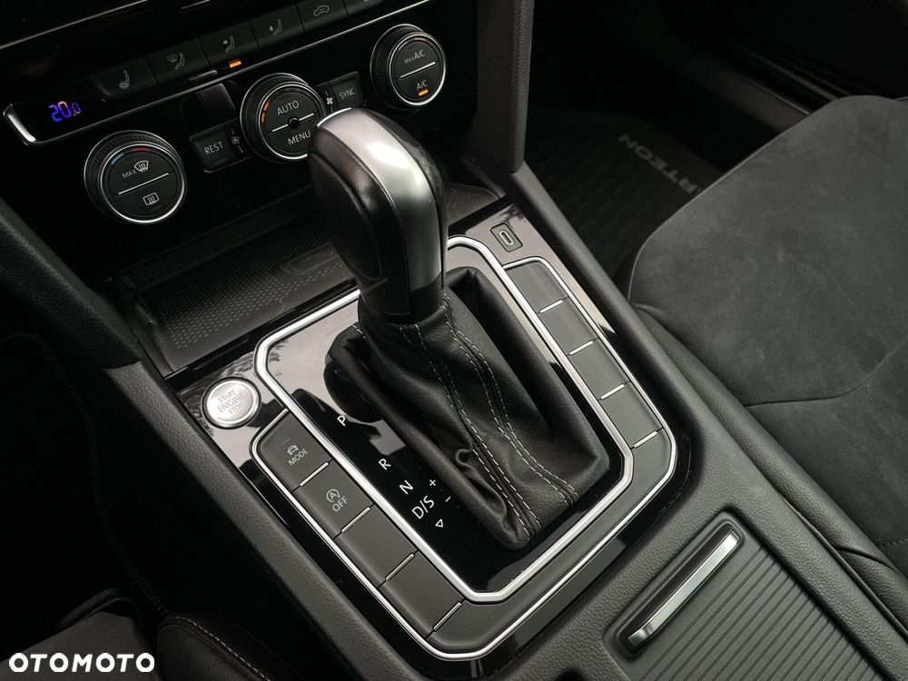Volkswagen Arteon 2.0 TSI R-Line DSG - 25
