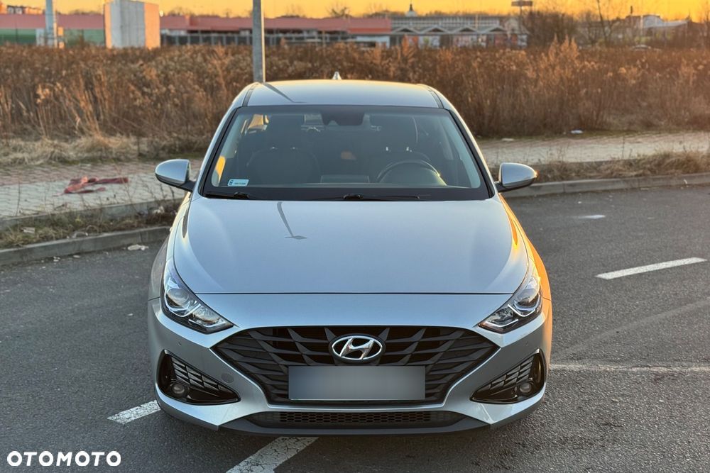 Hyundai i30 1.5 DPI Classic + - 6