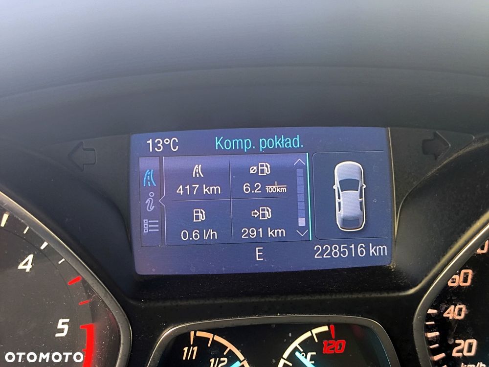 Ford Kuga 2.0 TDCi 2x4 Titanium - 38