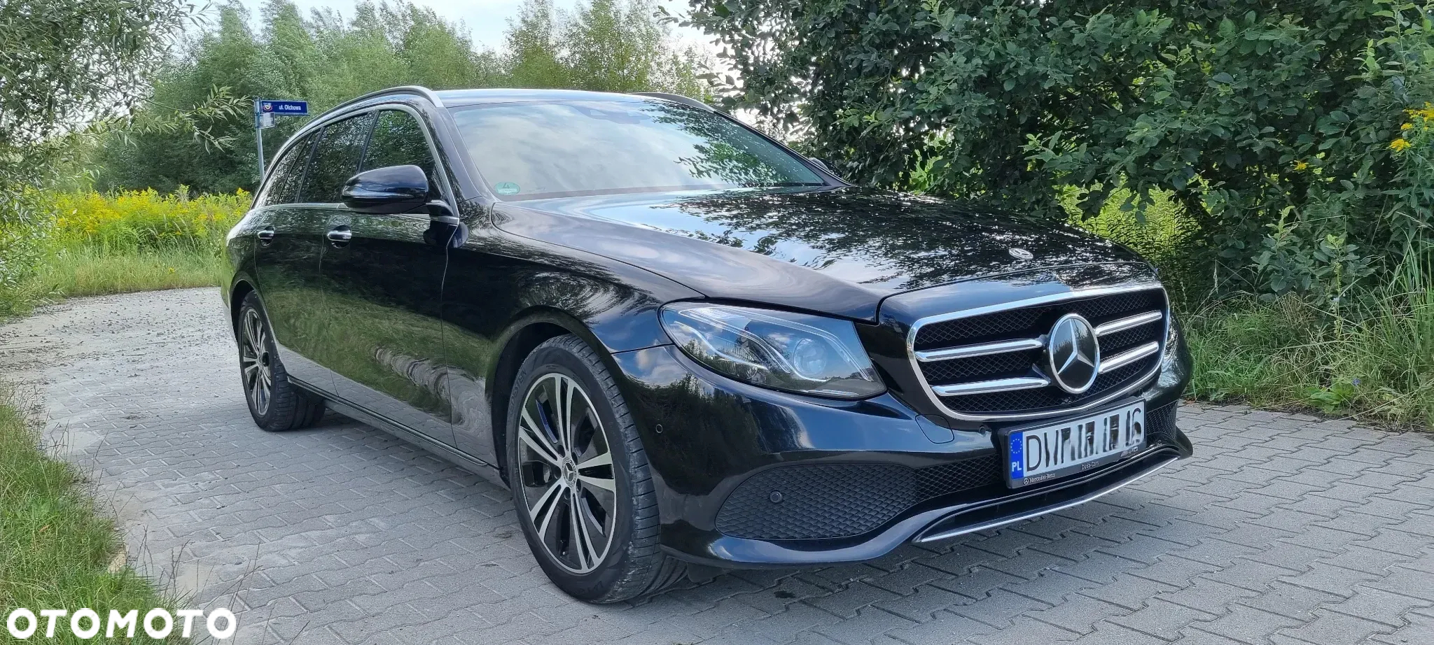 Mercedes-Benz Klasa E 400 d 4Matic T 9G-TRONIC Avantgarde - 3