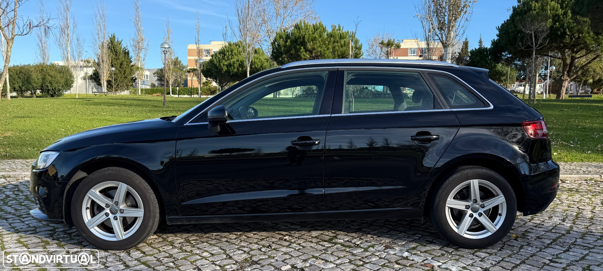 Audi A3 Sportback 1.6 TDI Attraction Ultra - 2