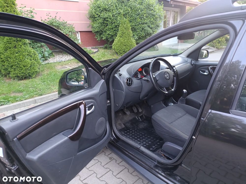 Dacia Duster 1.6 Laureate Euro5 - 6