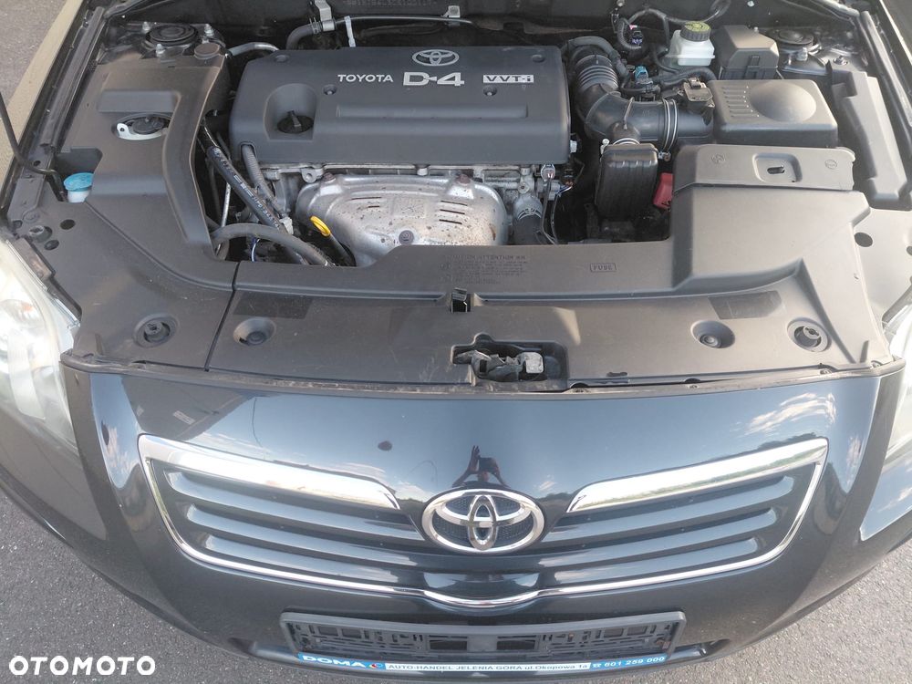 Toyota Avensis 2.0 VVT-i Combi Sol - 11