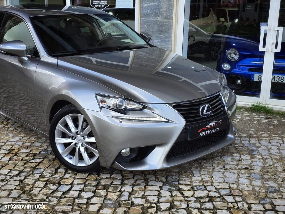 Lexus IS 300H Executive+ - 14