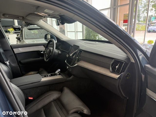 Volvo XC 90 B5 B AWD Plus Bright 7os - 28