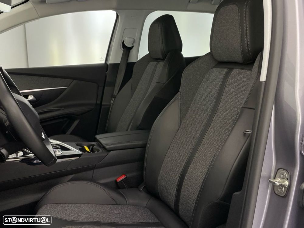 Peugeot 3008 1.6 Hybrid Allure e-EAT8 - 18