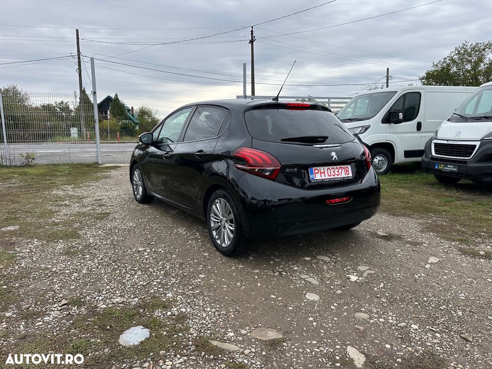 Peugeot 208 1.2 L PureTech Style - 7