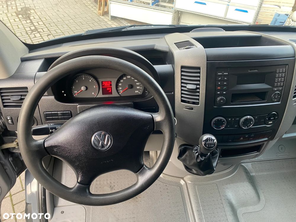 Volkswagen CRAFTER - 11