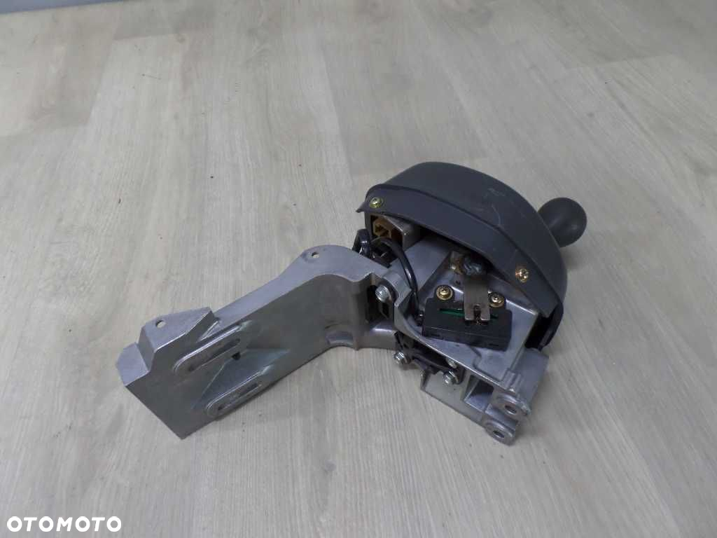 ISUZU NPR NQR NPS NKR LEWAREK ZMIANY BIEGOW EASYSHIFT 04-07 - 5