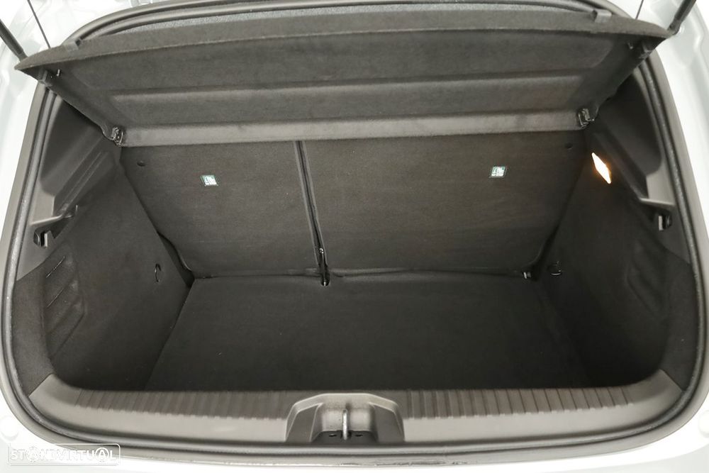 Renault Clio 1.0 TCe Techno Bi-Fuel - 23