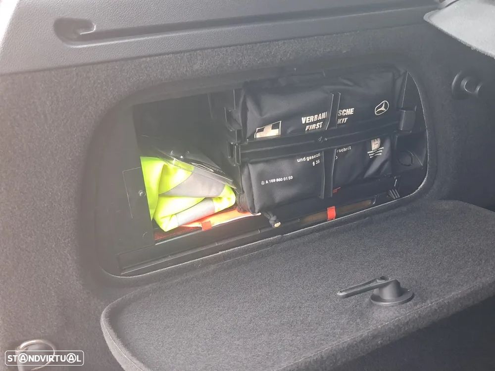 Mercedes-Benz B 180 CDi - 10