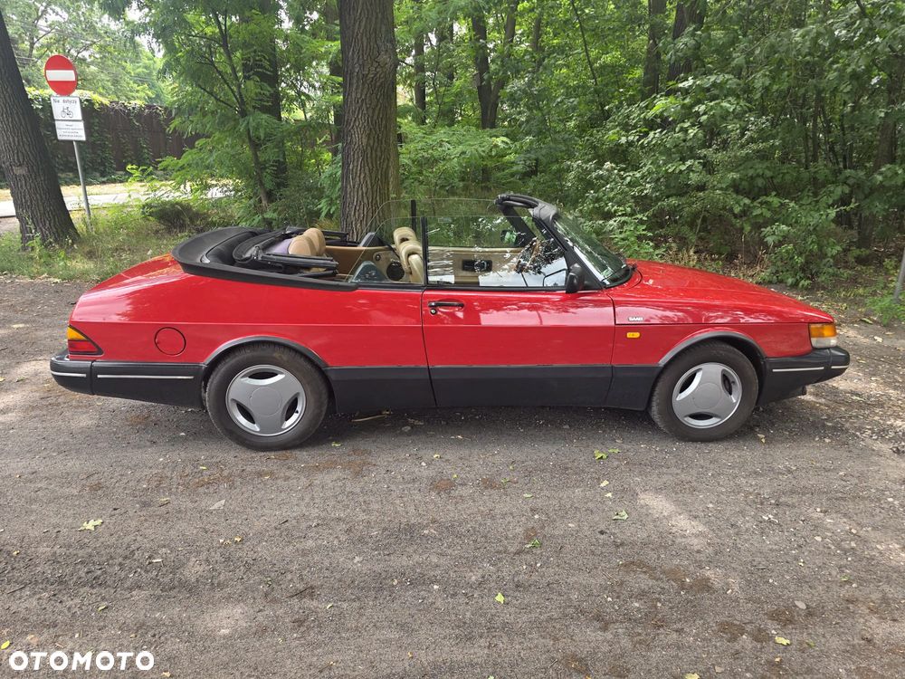 Saab 900 - 1