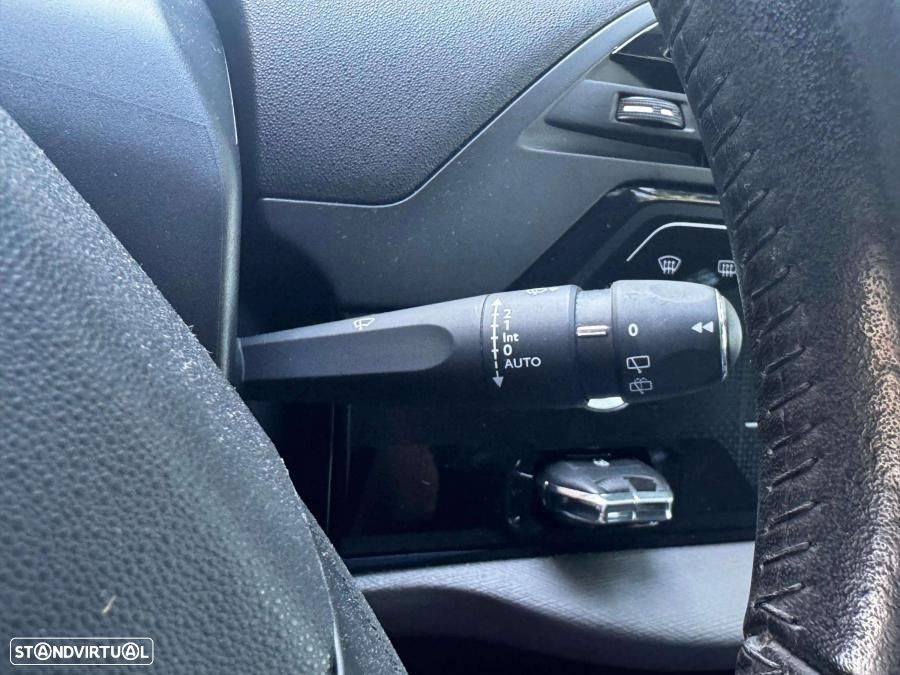 Citroën C4 Spacetourer BlueHDi 130 Stop&Start SHINE - 22