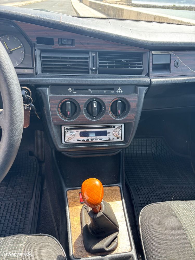 Mercedes-Benz W201 (1982-1993) 190 D 2.0 - 8