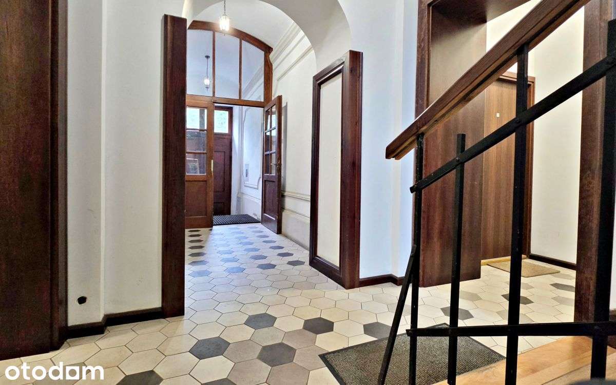 64m2 między Agh a pl. Inwalidów! Centrum Krakowa