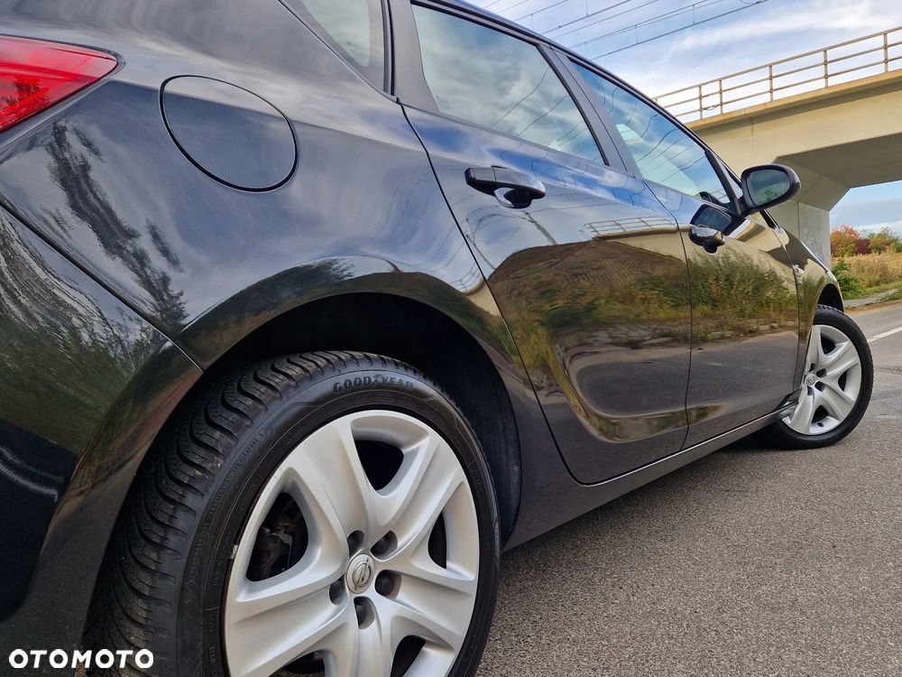 Opel Astra - 15