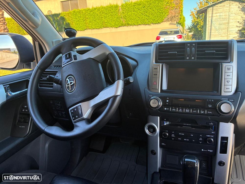 Toyota Land Cruiser 3.0 D-4D Auto - 7