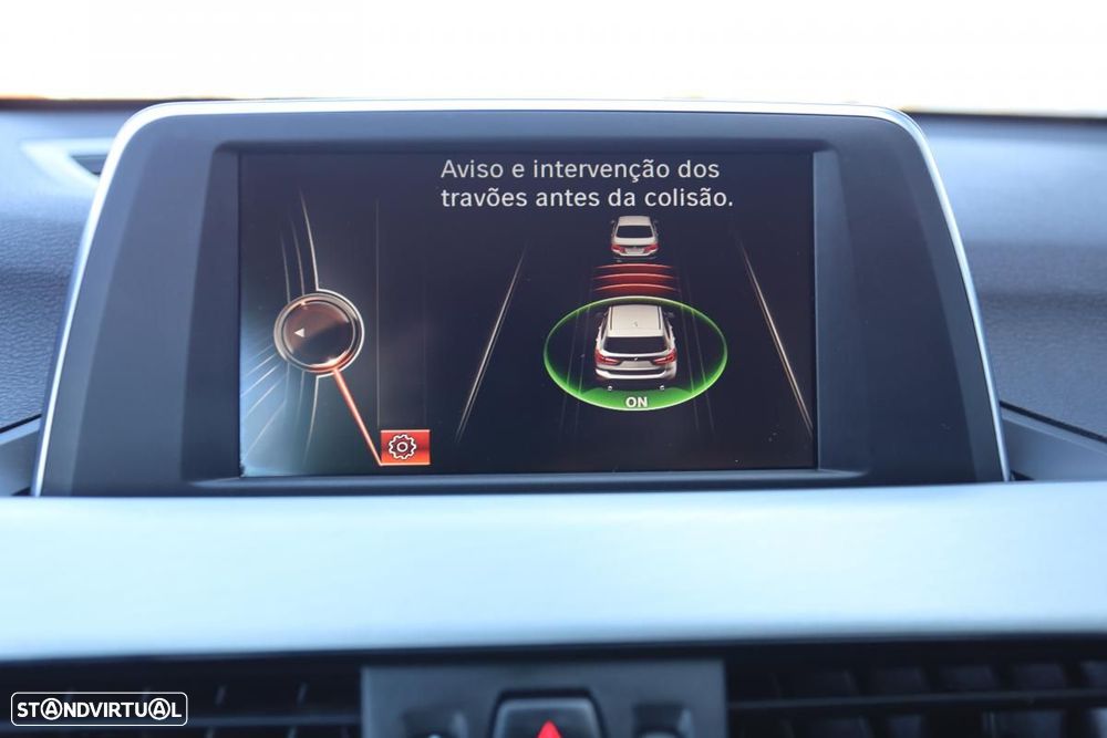 BMW X1 16 d sDrive Line Sport - 14