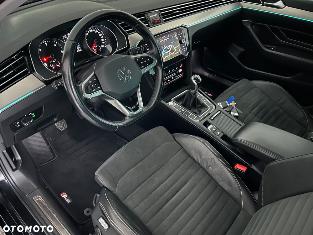 Volkswagen Passat Variant 2.0 TDI SCR Highline - 13