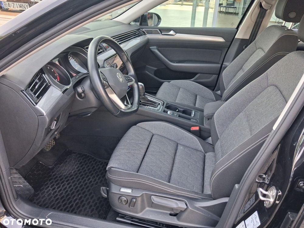 Volkswagen Passat - 17