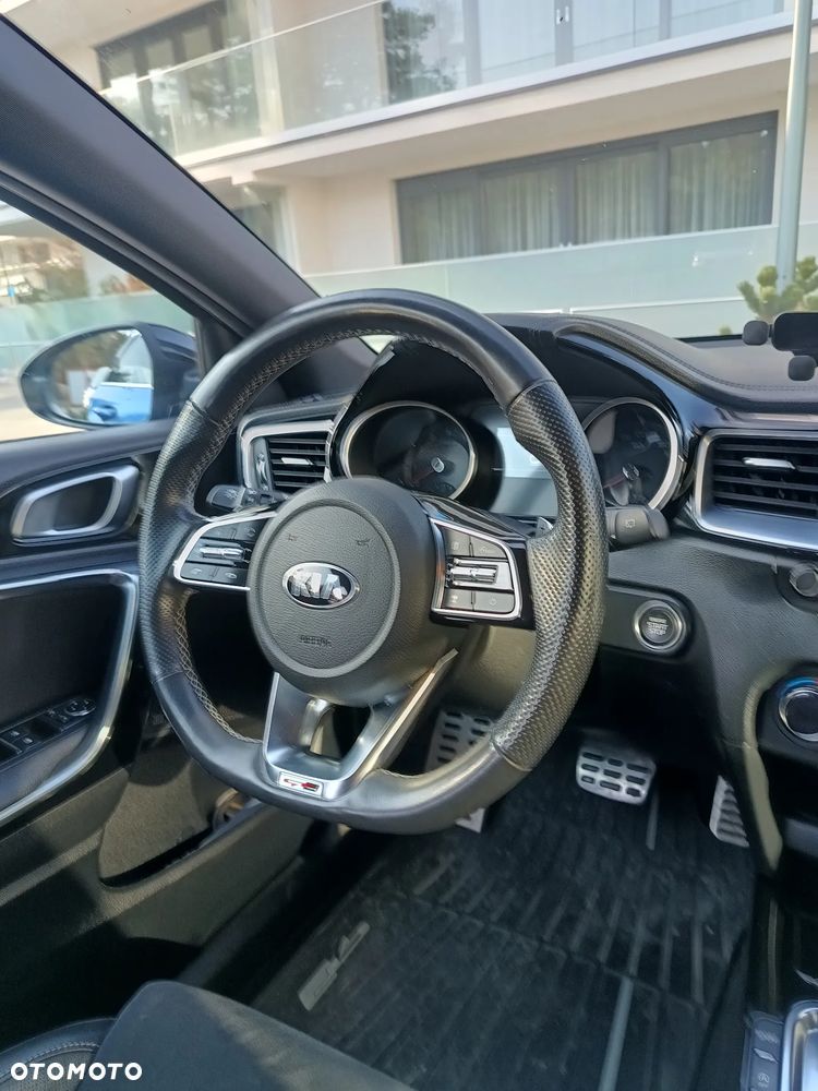 Kia ProCeed - 8